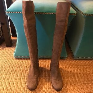 Progetto tall grey genuine suede Italian boots